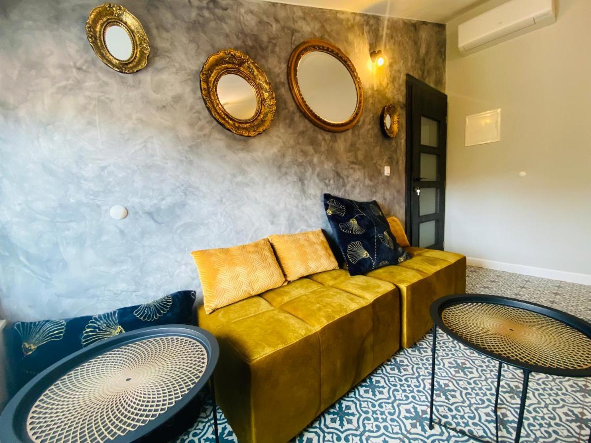 Boutique Rooms Mare Fabulas Rovinj Ngoại thất bức ảnh