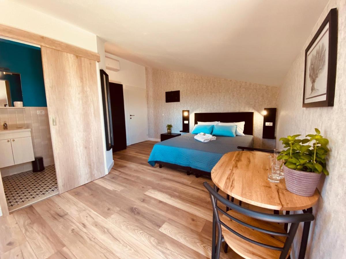 Boutique Rooms Mare Fabulas Rovinj Ngoại thất bức ảnh