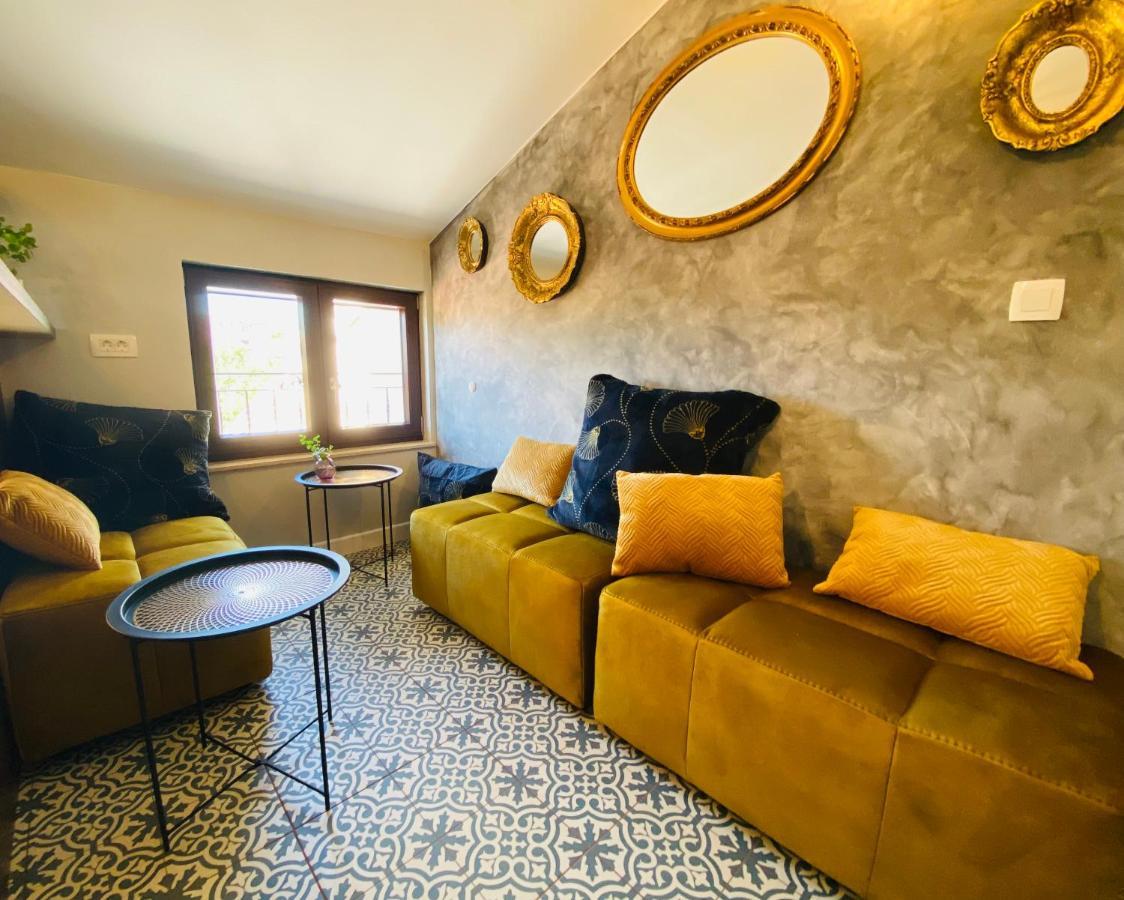 Boutique Rooms Mare Fabulas Rovinj Ngoại thất bức ảnh